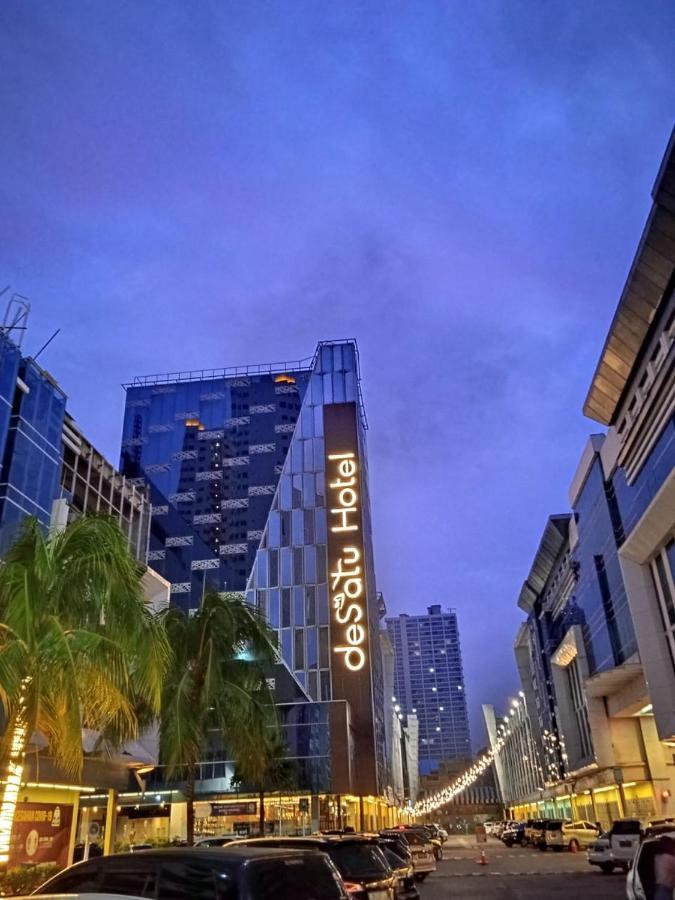 Desatu Hotel Medan Extérieur photo
